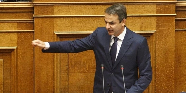 «Πόλεμος» κυβέρνησης-αντιπολίτευσης – Μητσοτάκης σε Τσίπρα: Είστε προδότες και κότες